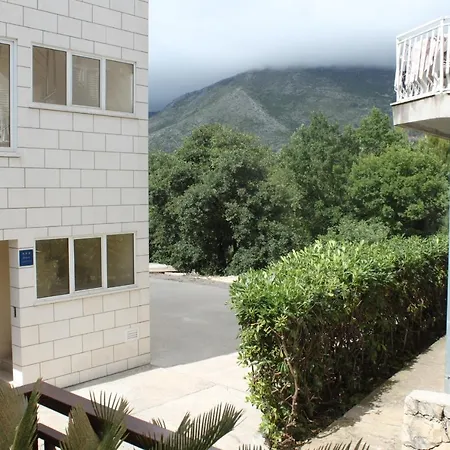 With A Parking Space Cavtat, Dubrovnik - 8986 *